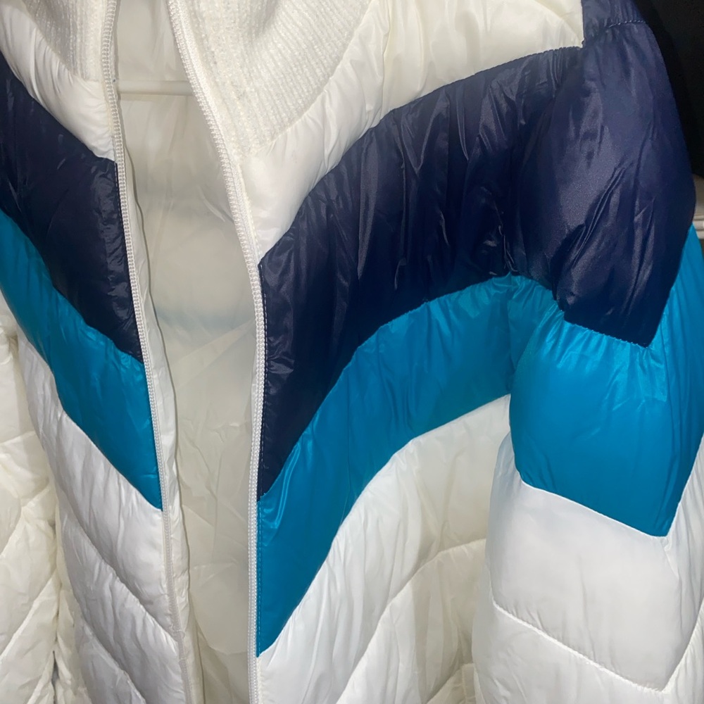 Marc Jacobs womens performance White and Blue Colorblock Puffer Jacket